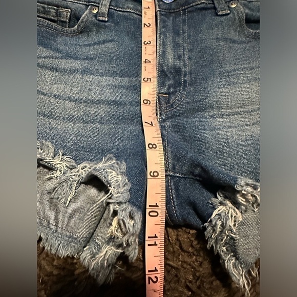 Just Black Denim Women’s Size Medium Denim Blue Jean Shorts EUC - Picture 3 of 7